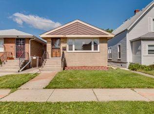 136 Englewood Ave, Bellwood, IL