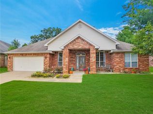 604 Cornell St, Bentonville, AR 72712