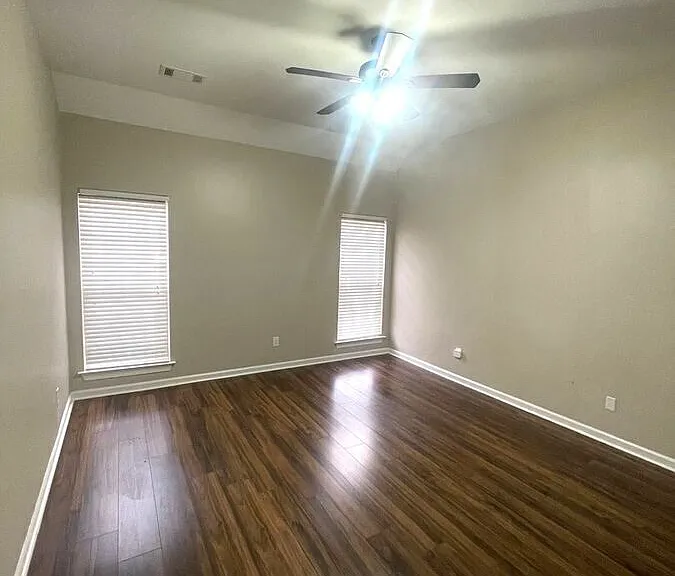 9456 Club Walk Ct — Photo 4