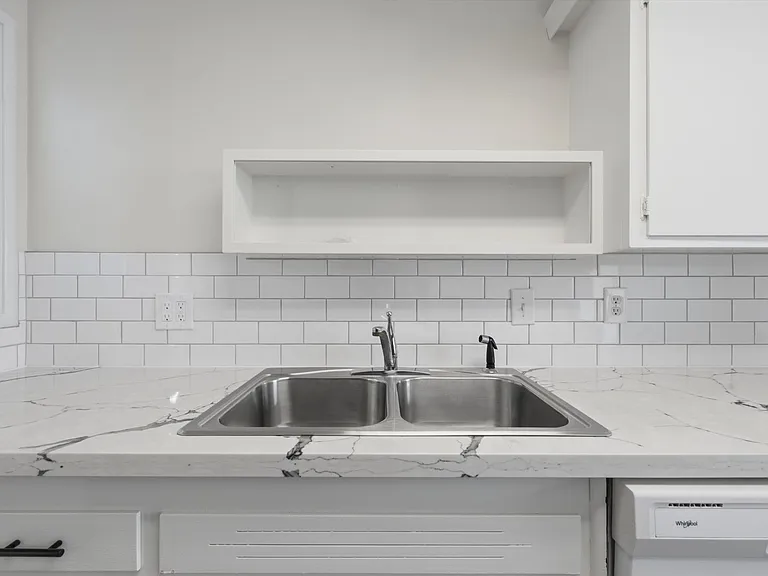 760 Cottonwood Ave — Photo 13