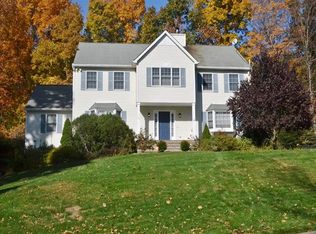 14 Benjamin Green Ln, Mahopac, NY 10541