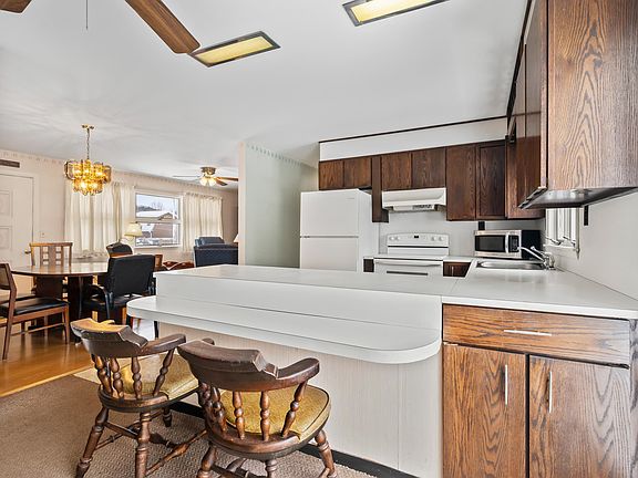 3rd image of 47 Haven Avenue