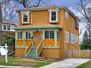 382 Olmsted Rd, Riverside, IL 60546