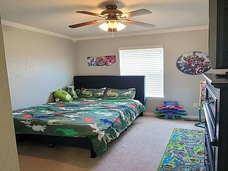 9565 Castle Oaks Dr — Photo 16