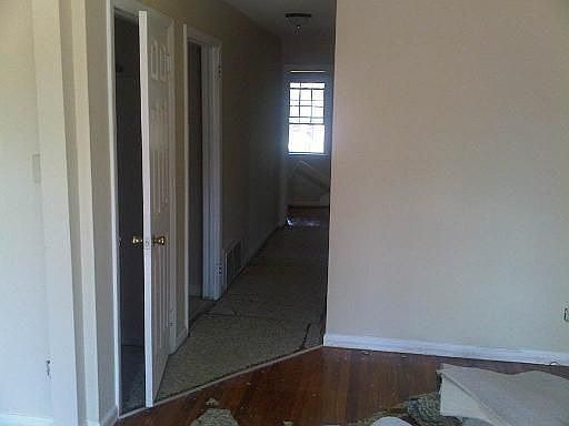 hallway to all the bedrooms