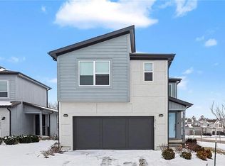 18077 Hauser St, Overland Park, KS 66013