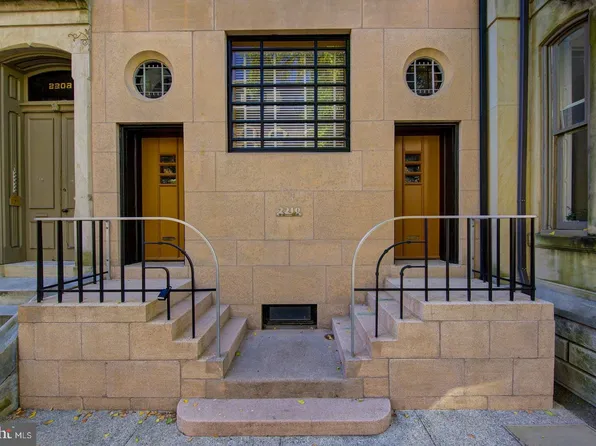 2210 Delancey Pl, Philadelphia, PA 19103
