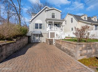 196 Delaware Ave, Oakhurst, NJ
