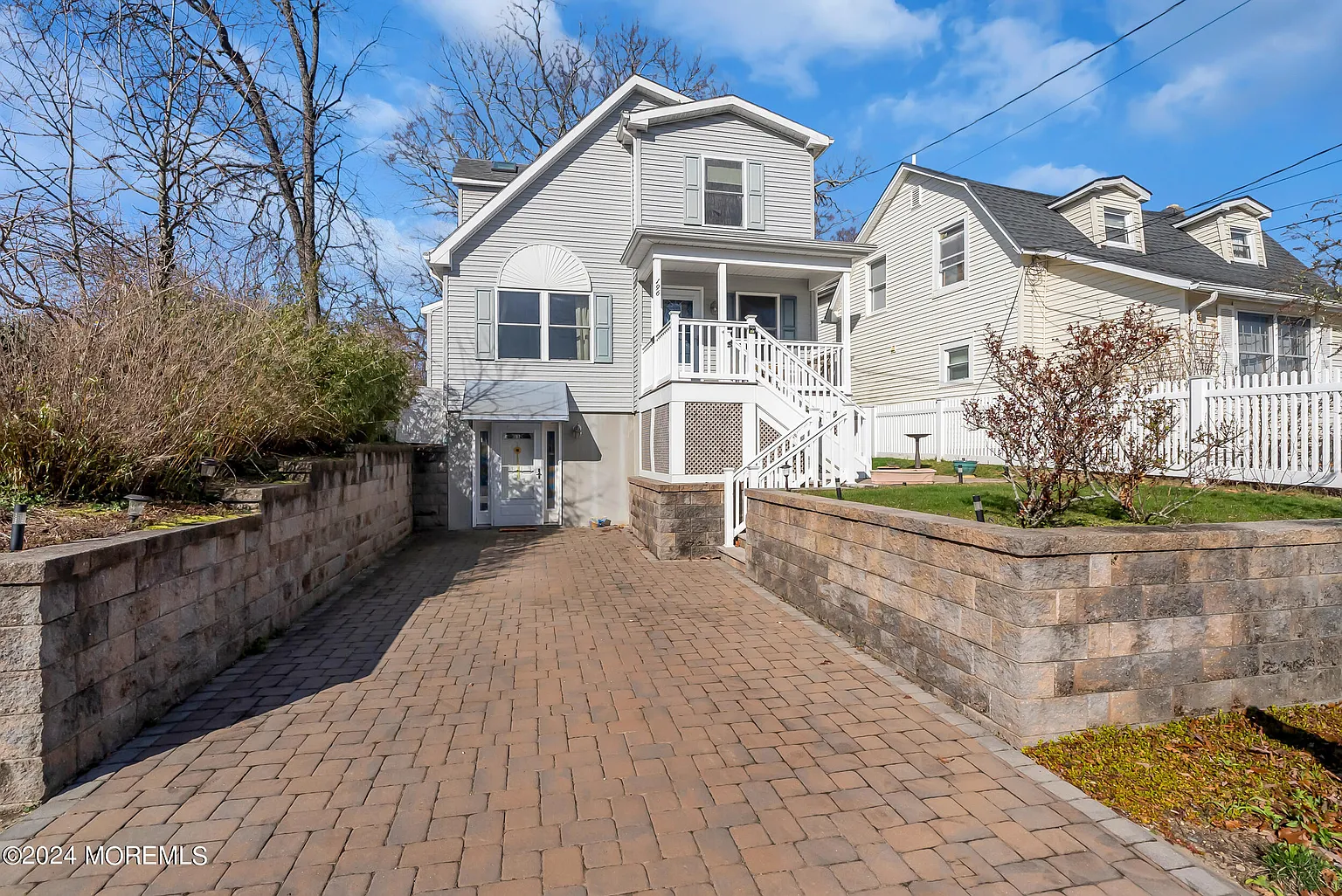196 Delaware Avenue photo 1