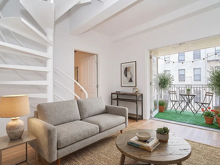 114 Ridge St #5/6C — Photo 1