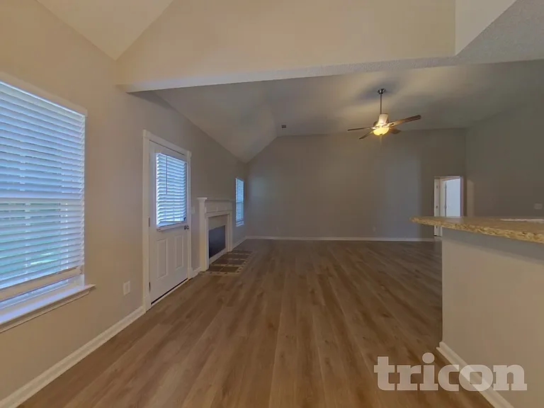 496 Birchwood Dr — Photo 6