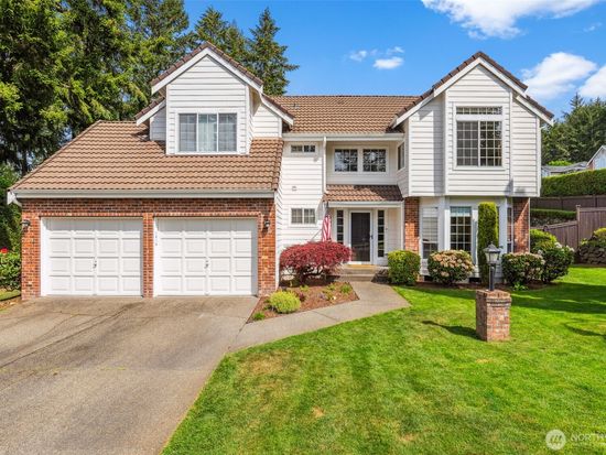 327 Keach Court, Steilacoom, WA 98388