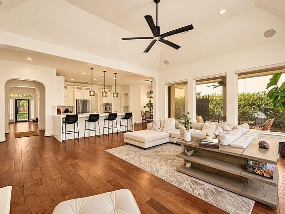 5th image of 3339 Chartreuse Way