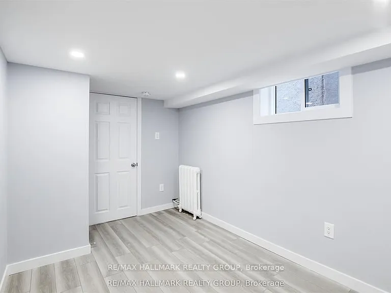 15 Marier Ave #B — Photo 12