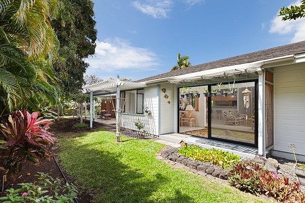 1st image of 76-6226 Halehau St