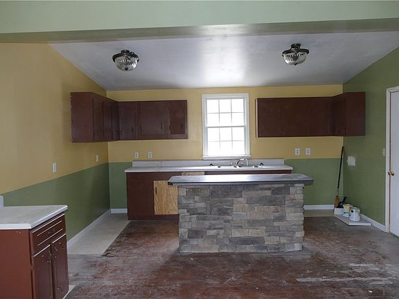 5th image of 263 Tom Young Bridge Rd