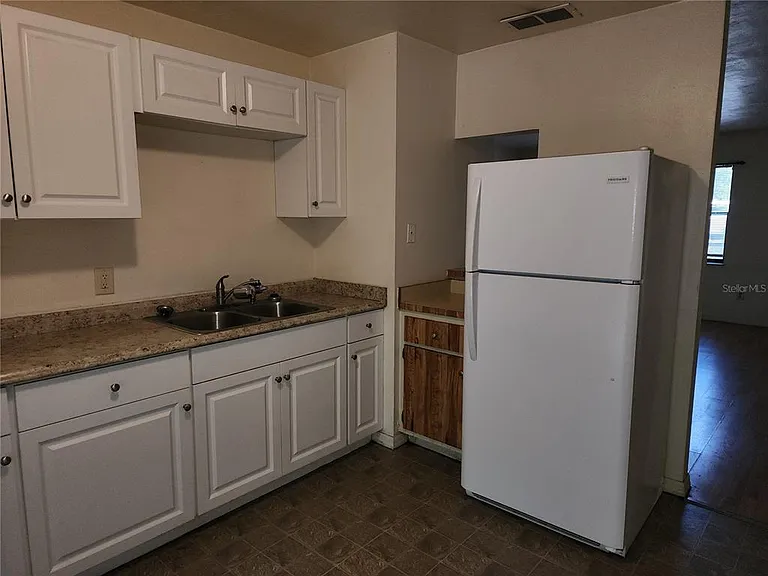 4021 SW 37th St #C — Photo 7