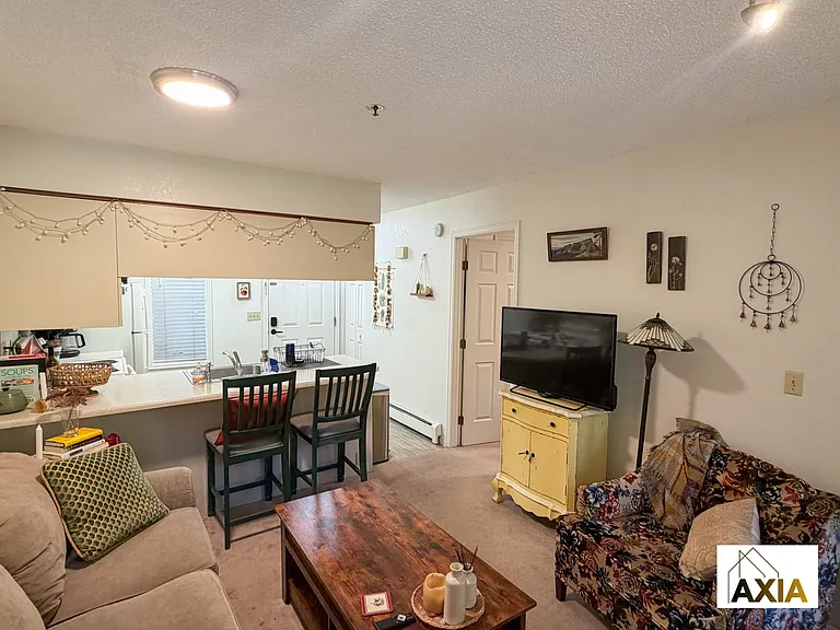 1927 Canyon Blvd #112 — Photo 4