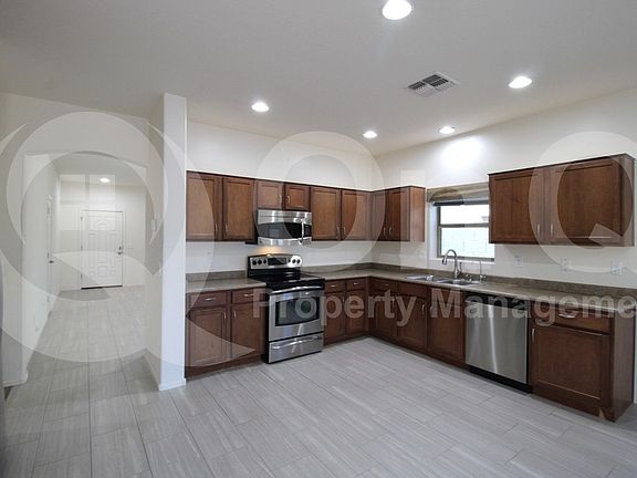 4th image of 18230 E El Viejo Desierto