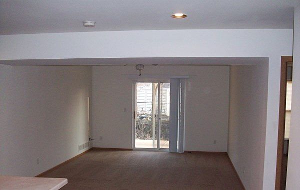 Living Room (600 x 381)_10152013