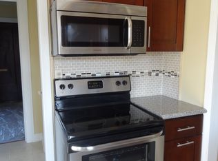 1504 Waterbury Rd, Lakewood, OH 44107