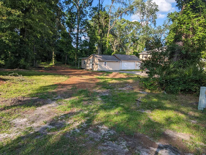 412 Timberlane Cir #B