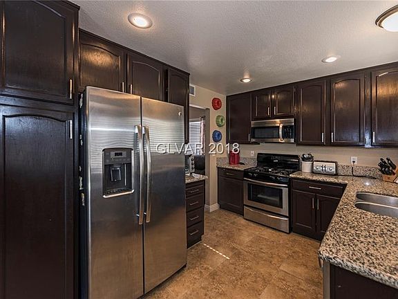 4th image of 2336 Belvedere Dr