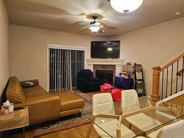 715 NE Oak St #B — Photo 9