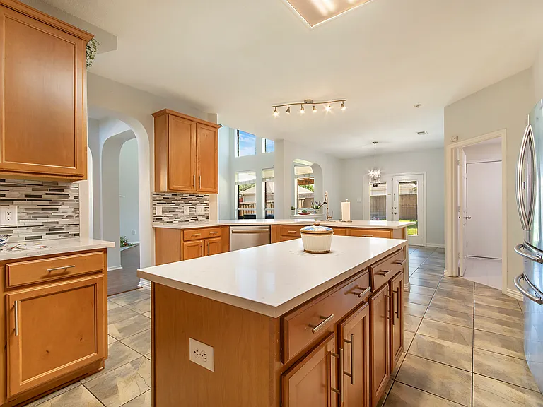 8172 Peacock Ln — Photo 12