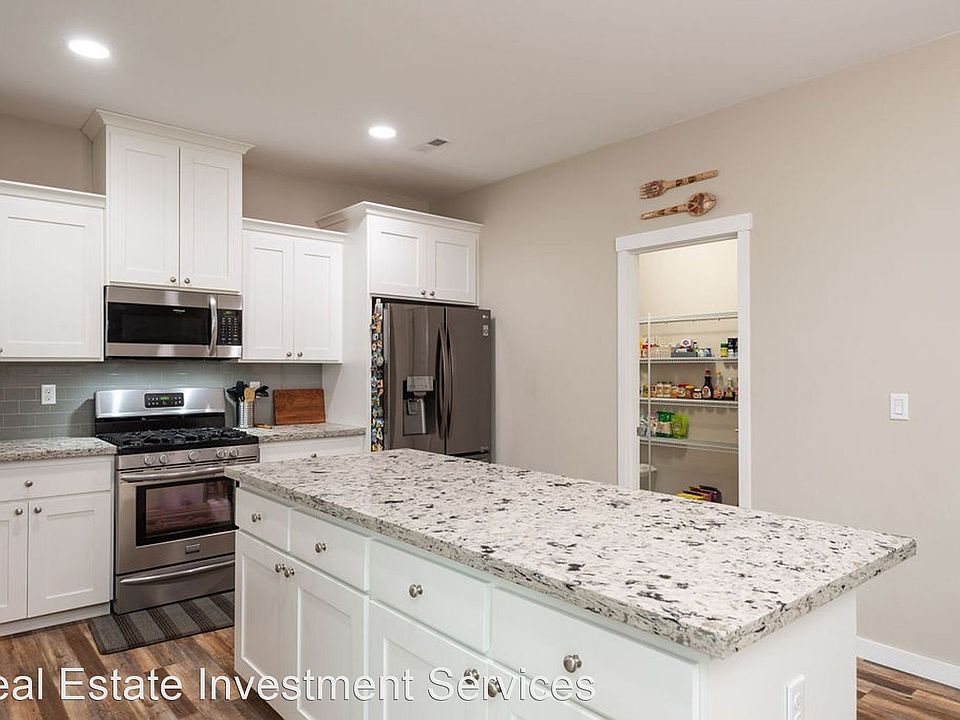 1st image of 3815 186th Street Ct E