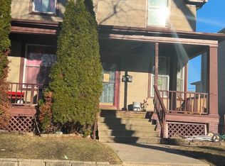 1525 Owen Ave, Racine, WI 53403