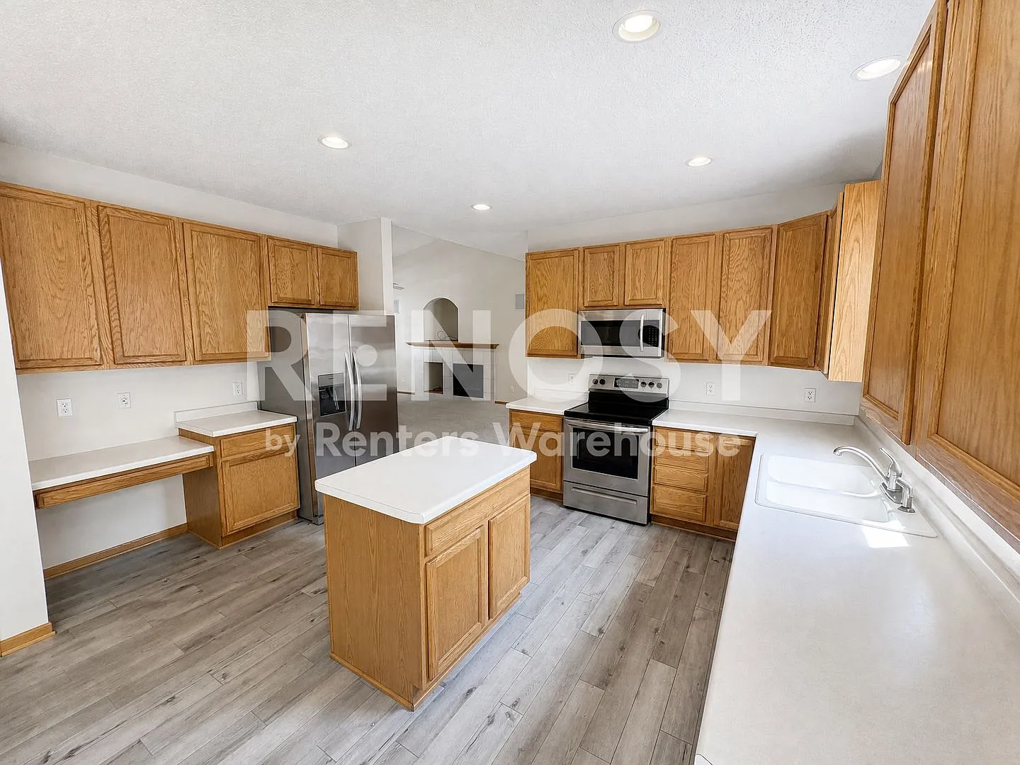 Available September 1st 3 Bedroom 3 Bath Single Family Home in Plymouth — Photo 2