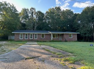51 Fisher Dr, Hartwell, GA 30643