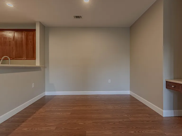 7321 Althorp Way #R5 — Photo 14