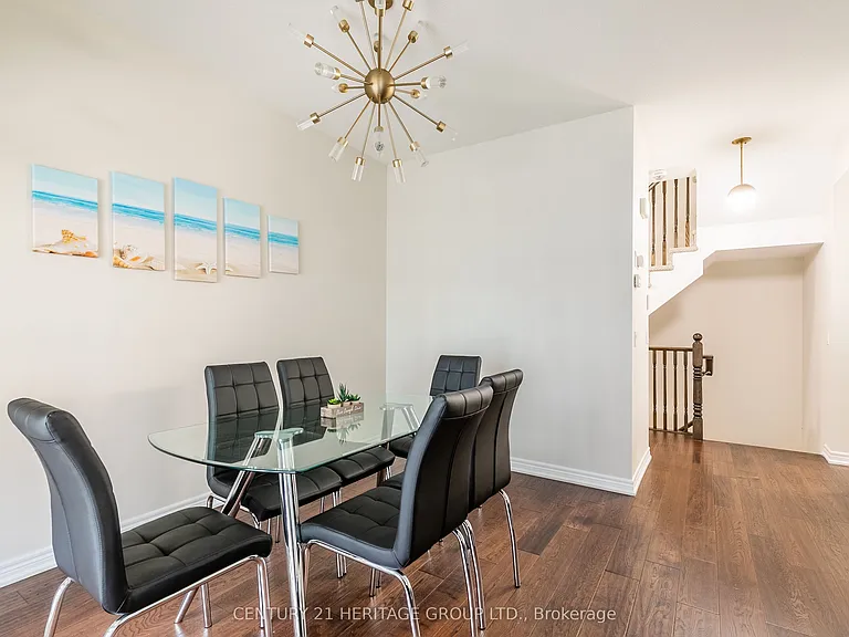 38 Southshore Cres — Photo 12
