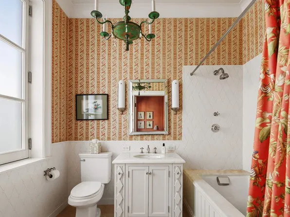 123 East 73rd Street image 8 of 22