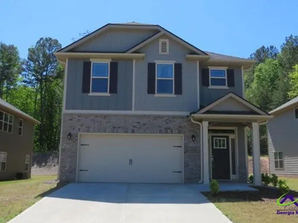 304 Magnolia Villas Dr, Cornelia, GA 30531