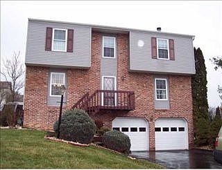 1st image of 447 Lexington Dr