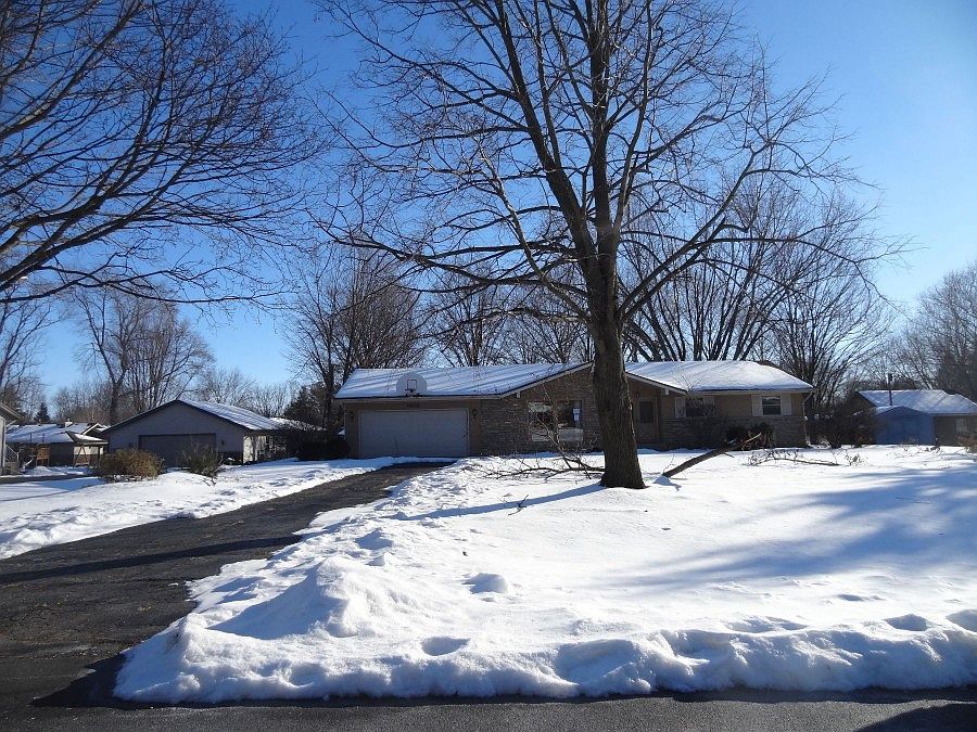 1st image of 10013 Debbie Ln