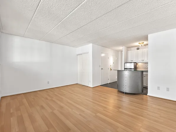 312 101st Street image 4 of 18