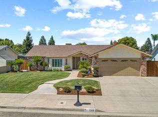 1566 Ben Franklin Ave, Tulare, CA