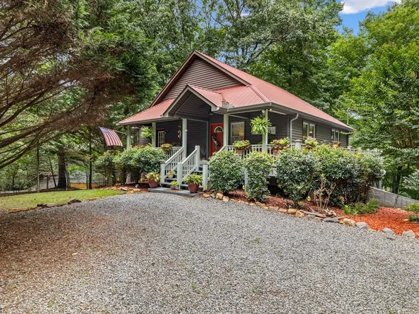 1273 Villa Dr, Ellijay, GA 30540
