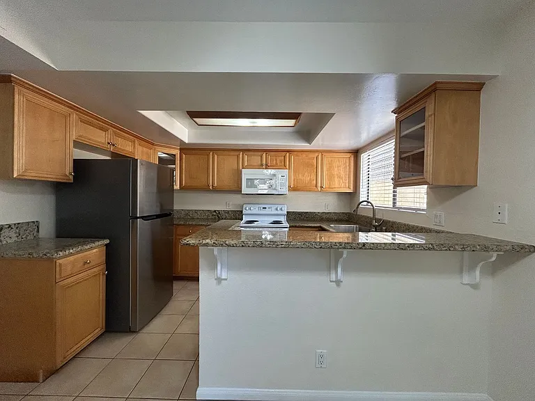 2115 Alpine Glen Pl — Photo 10