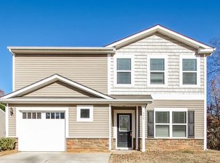740 Willow Creek Dr, Gastonia, NC 28054