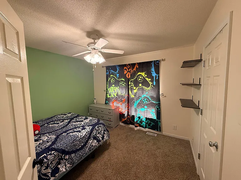 4304 NE 103rd Ct — Photo 6