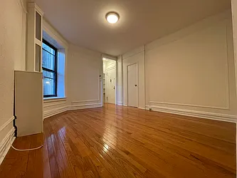 Rented by Hillel Realty Group