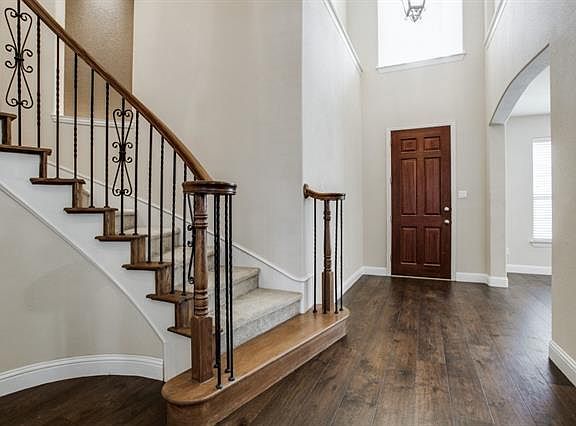 4th image of 2639 Powderhorn Dr