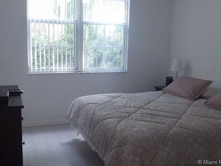 19501 E Country Club Dr #104 — Photo 6