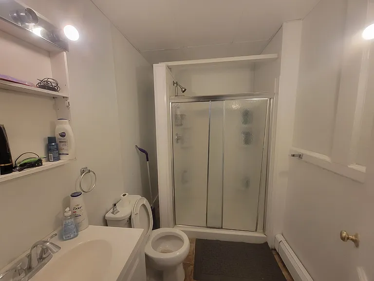 52 John St — Photo 3