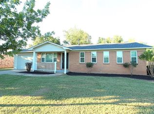 1014 Broyles St, Alma, AR 72921